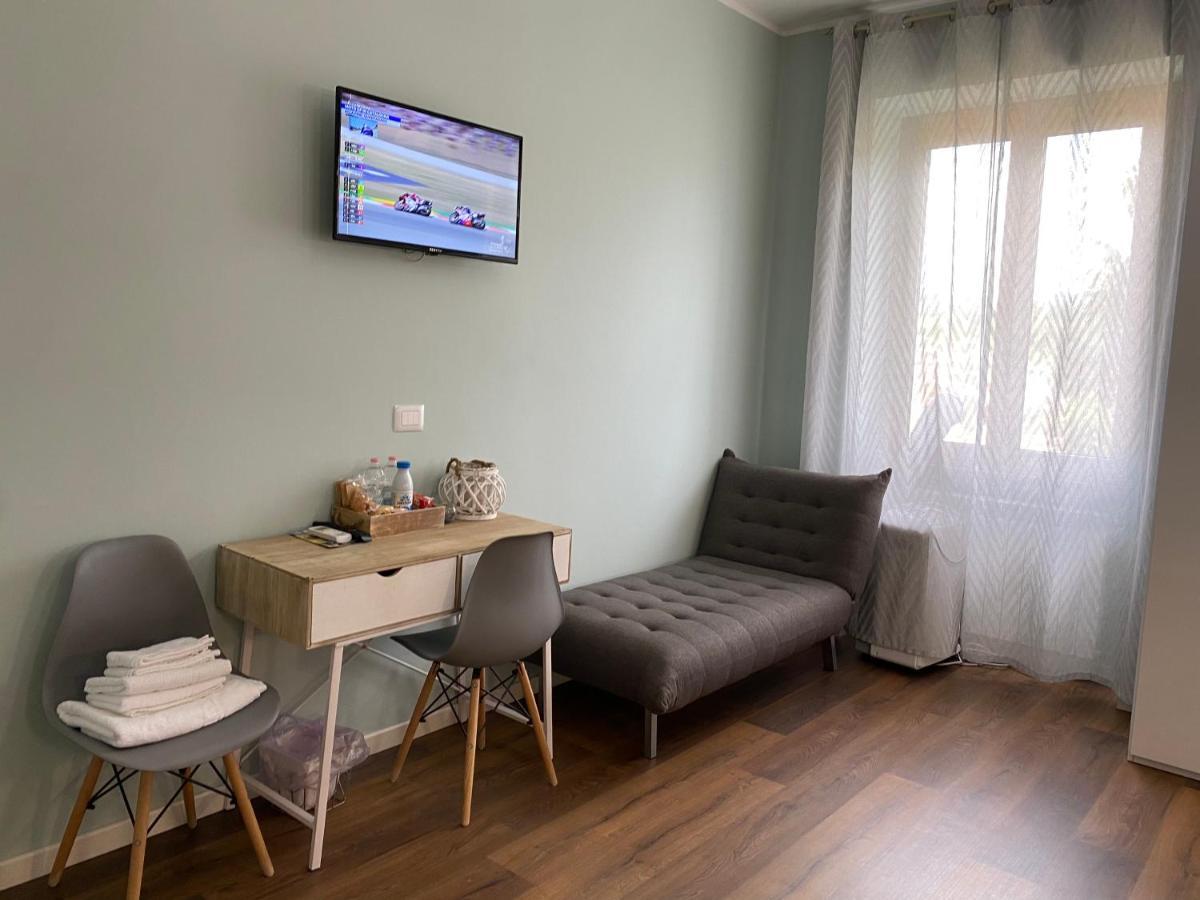 La Casa Di Alan Otel Terni Dış mekan fotoğraf